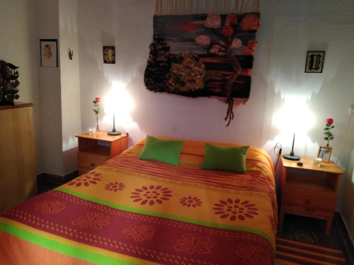 Habitacion En Piso Compartido برشلونة المظهر الخارجي الصورة
