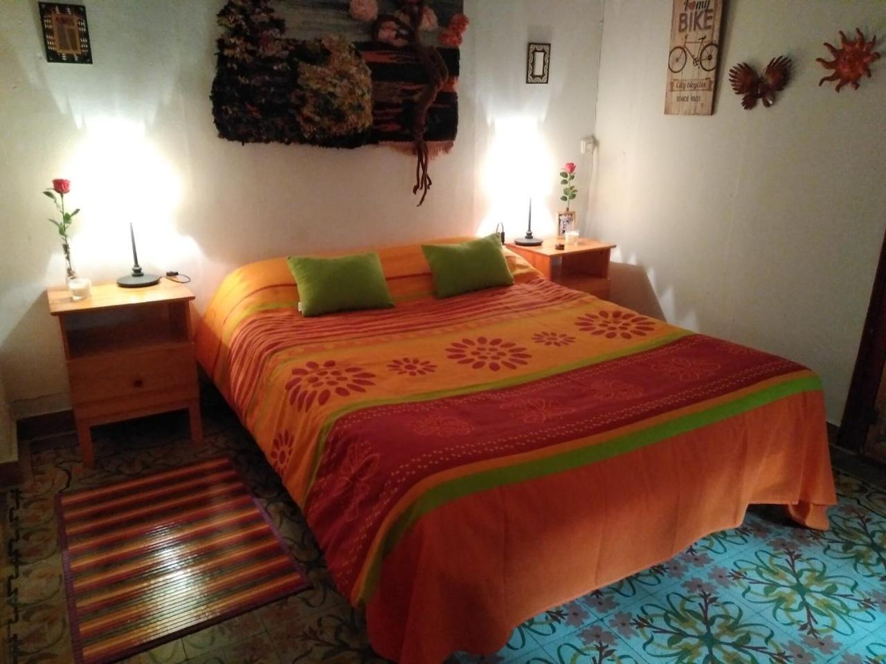 Habitacion En Piso Compartido برشلونة المظهر الخارجي الصورة